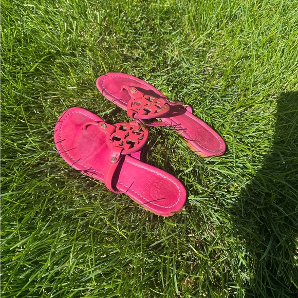 Women’s Tory Burch hot pink leather sandals size 7.5 - Picture 3 of 7